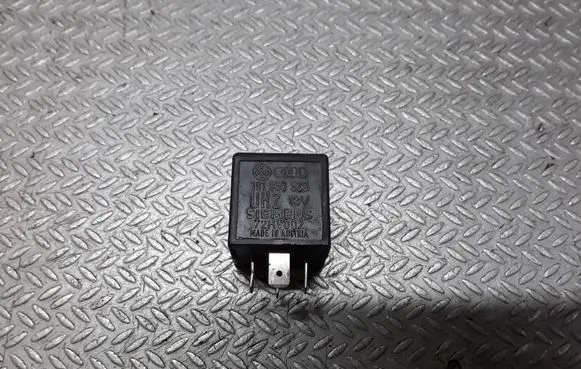 Volkswagen Transporter - Caravelle T4 Other relay 191955529