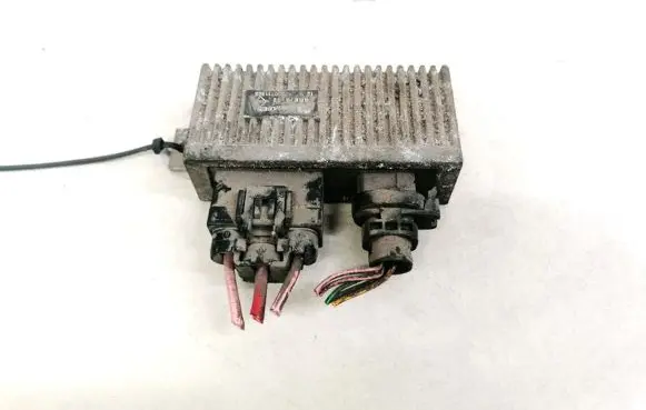 Glow plug pre-heat relay
