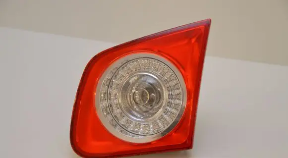 Volkswagen Jetta V Tailgate rear/tail lights 1K5945094