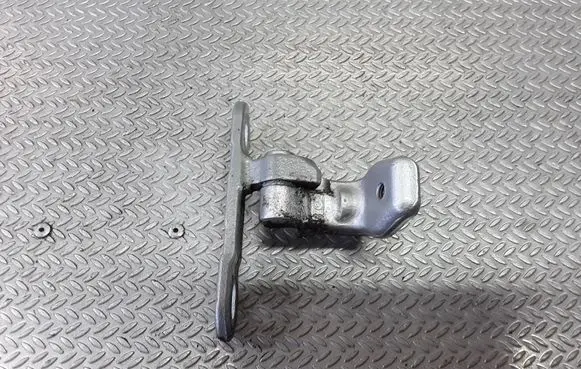 Opel Vectra C Rear door upper hinge
