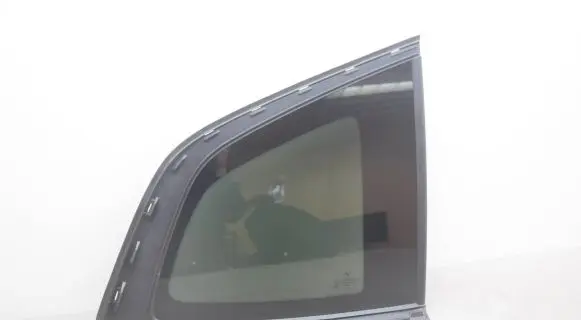 BMW X3 G01 Rear side window 7410064