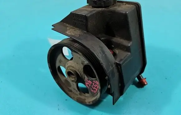 Citroen Berlingo Power steering pump 26077655 IMPRK1553951