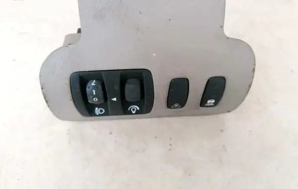 Renault Scenic II - Grand scenic II Headlight level height control switch 8200140985 8200140984
