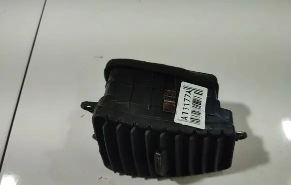 KIA Sorento Dash center air vent grill 974303E000