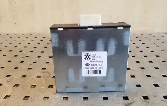 Seat Altea XL Power management control unit 8ES01015300