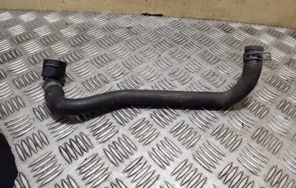 Audi A3 S3 8V Engine coolant pipe/hose 3Q0122157P