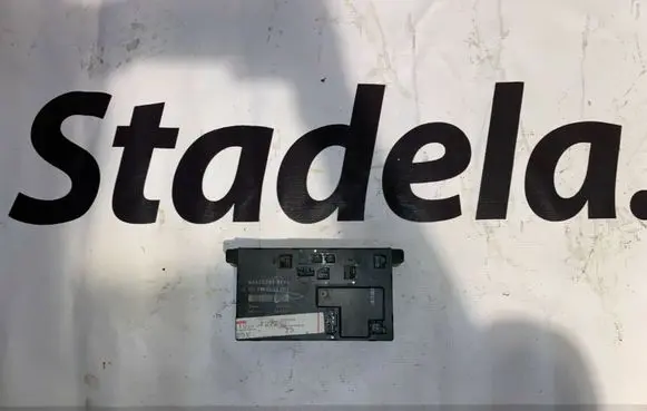 Mercedes-Benz E W211 Door control unit/module A2118207526 0265109530 2118207526