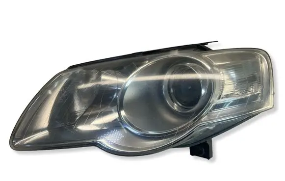 Volkswagen PASSAT B6 Headlight/headlamp 3C0941005Q