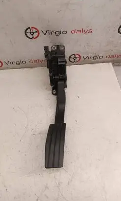 Renault Twingo II Accelerator throttle pedal 6PV00908505 34612 8200426238E