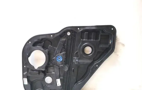 Hyundai Santa Fe Rear window lifting mechanism without motor