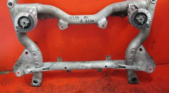 Mercedes-Benz C W204 Front subframe