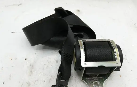 BMW 5 E60 E61 Front seatbelt 601629600D