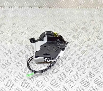Toyota Yaris Coupe door lock (next to the handle) 
