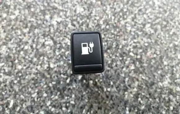Nissan Leaf I (ZE0) Fuel tank opening switch 08349A