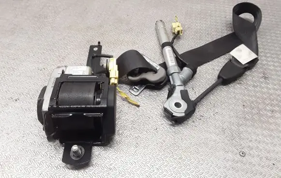 Honda FR-V Front seatbelt 0436078