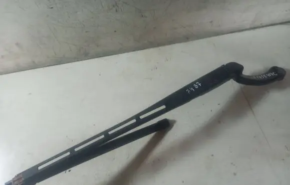 Audi A4 S4 B7 8E 8H Front wiper blade arm 8E1955407C