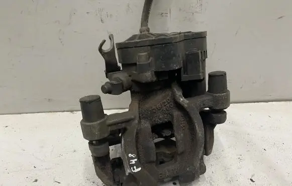 BMW X1 F48 F49 Rear brake caliper 3020