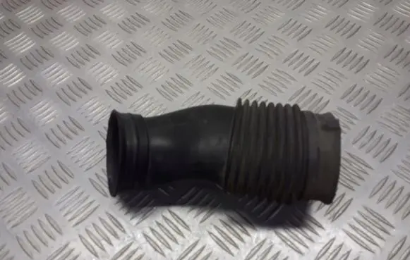 Opel Vectra C Air intake hose/pipe 9177104