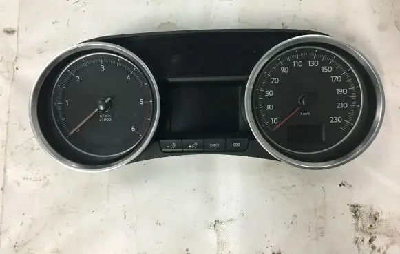 Peugeot 508 Speedometer (instrument cluster) 9822800180