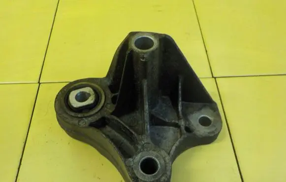 Ford Focus Gearbox mounting bracket CV616P093ZD