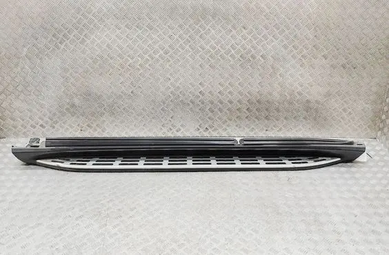 Mercedes-Benz GLE W167 Sill A1676986100