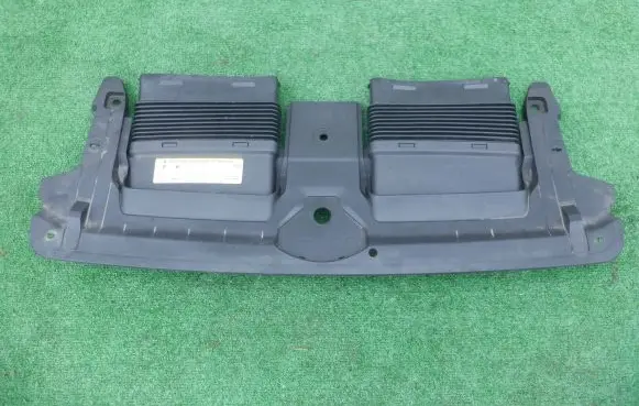 Audi Q7 4M Intercooler air guide/duct channel 4M0807081 906806