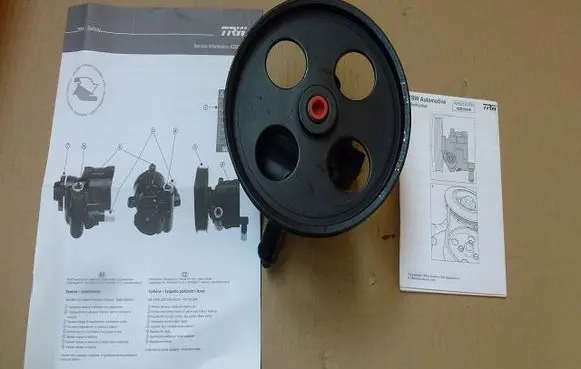 Peugeot 205 Power steering pump JPR364I