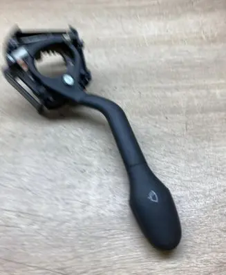 Volkswagen Golf III Wiper control stalk 1H6953503
