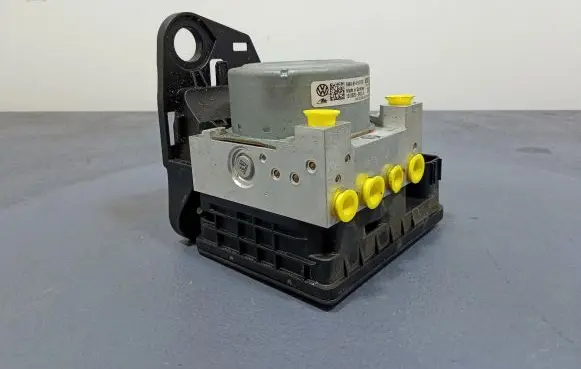 Nissan Atleon ABS Pump 5WA614517CF