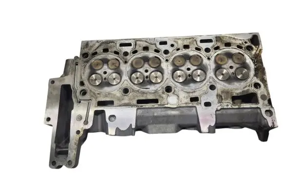 BMW 3 E90 E91 Engine head 7787676 778767607