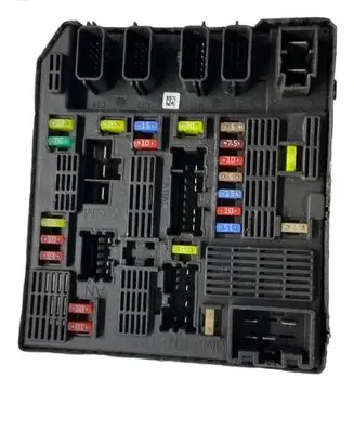 Renault Scenic III - Grand scenic III Fuse module 284B62342R 0230992600360