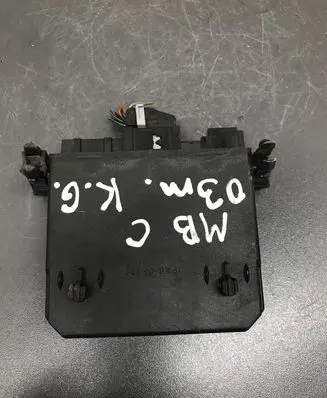 Mercedes-Benz C W203 Door control unit/module 2038206526