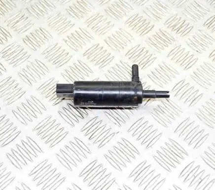 BMW 4 F32 F33 Windscreen/windshield washer pump 13264011 3323525
