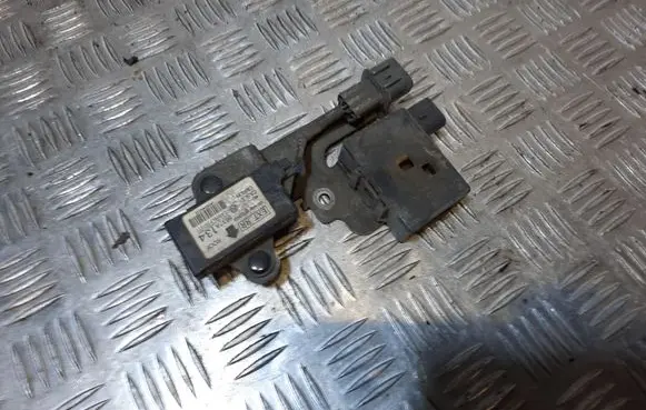 Mitsubishi Lancer Evolution Horn buzzer relay 8637A134