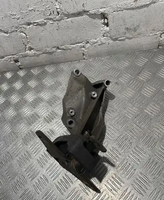 Volkswagen Amarok Engine mount bracket 03L199307B