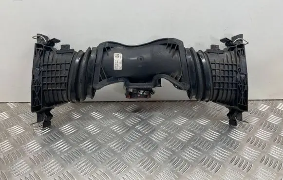 Mercedes-Benz E C207 W207 Turbo air intake inlet pipe/hose A6420901742 A6420900048