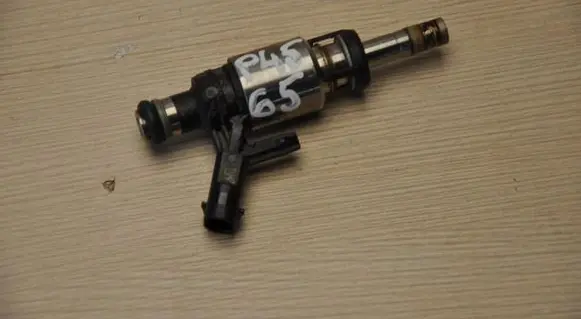 Fuel injector