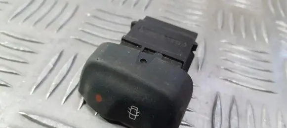 Renault Megane I Central locking switch button 841242b