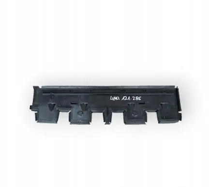 Audi Q7 4M Radiator mount bracket 4M0121286