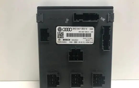 Audi A5 8T 8F Comfort/convenience module 8K0907063N