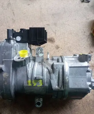 Mercedes-Benz E W214 Air conditioning (A/C) compressor (pump) A0008308004 23A0101517 G43852101