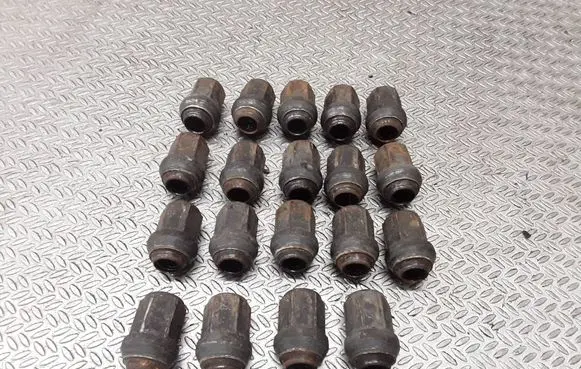 Ford Mondeo MK IV Nuts/bolts