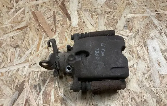 Opel Insignia A Rear brake caliper 