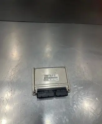 Audi A4 S4 B6 8E 8H Engine control unit/module 8E0907557F 26SA0000 0261207401