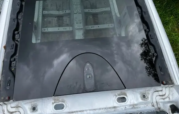Ford Edge II Sunroof glass