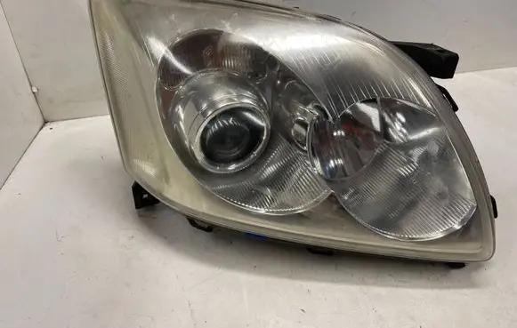 Toyota Avensis T250 Headlight/headlamp 9922680008