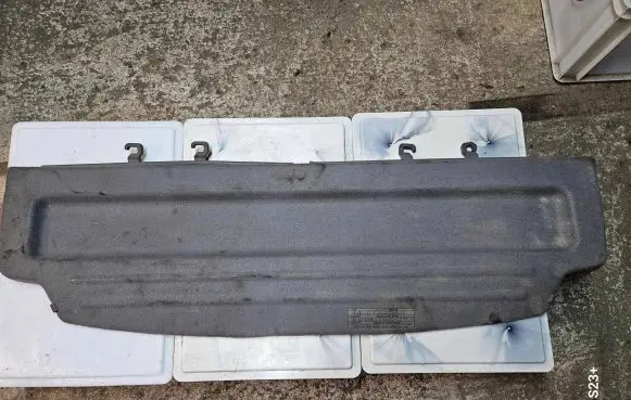 Toyota RAV 4 (XA20) Parcel shelf