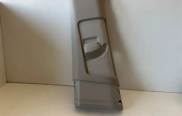 (B) pillar trim (top)