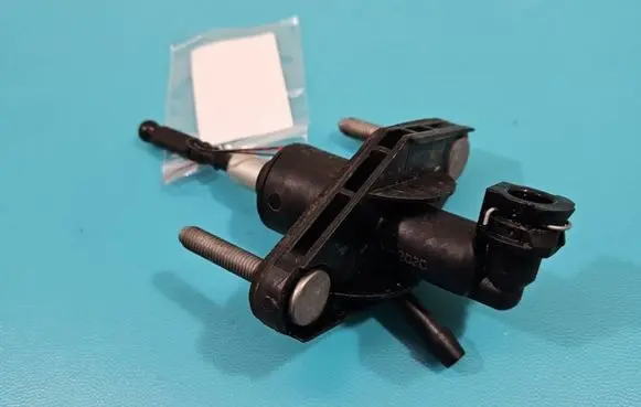 Suzuki SX4 S-Cross Clutch slave cylinder IMPRK1386989