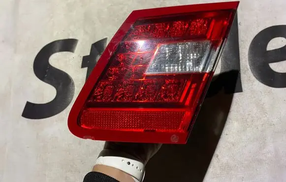 Mercedes-Benz E A207 Tailgate rear/tail lights a046317